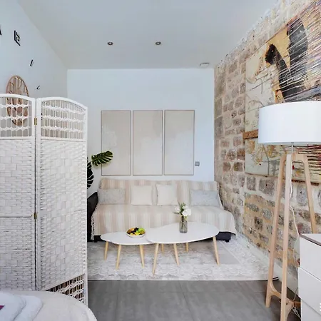 Charming - 2p - Voltaire Apartment *